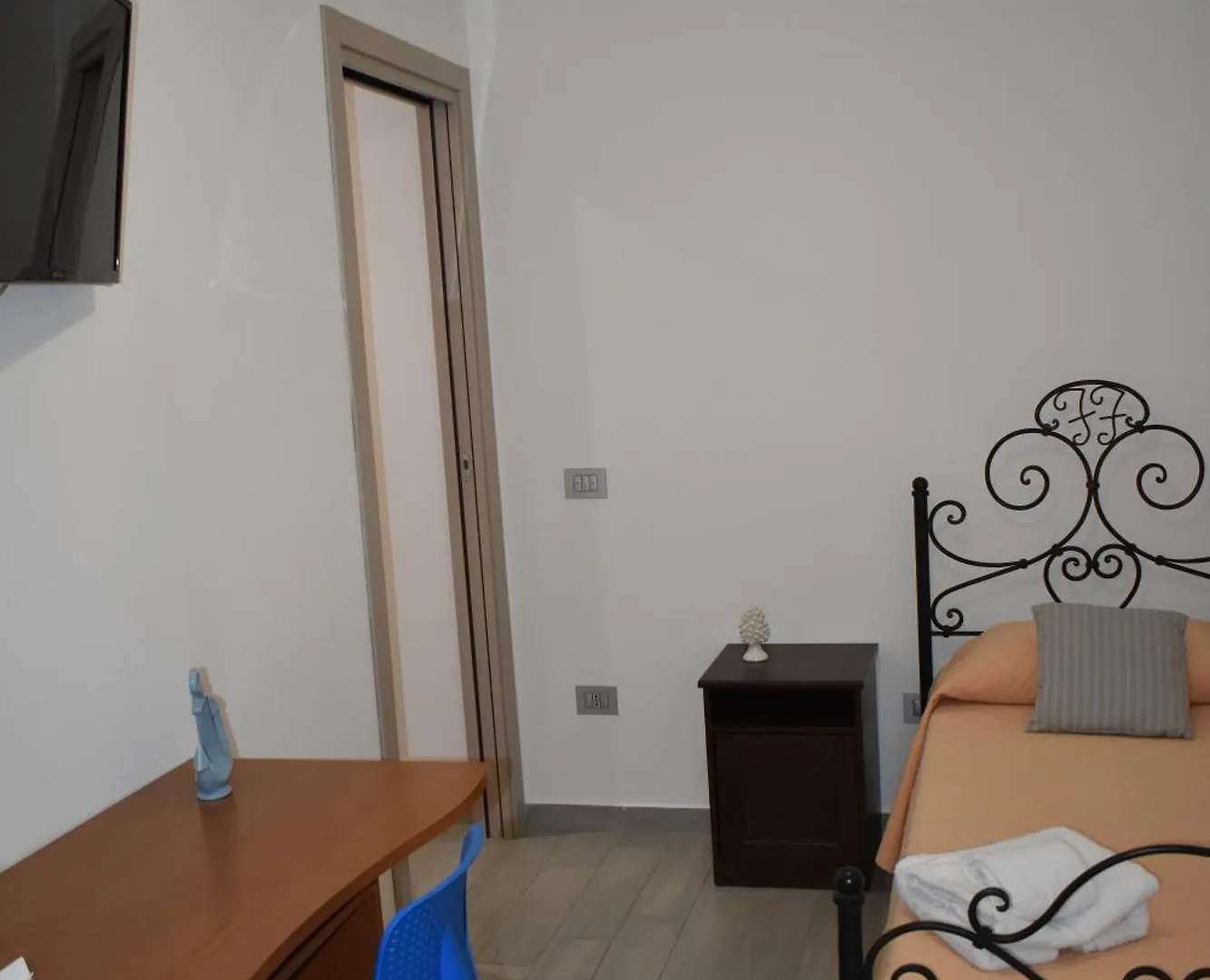 Casa Della Gioia Aparthotel Caltagirone Italy